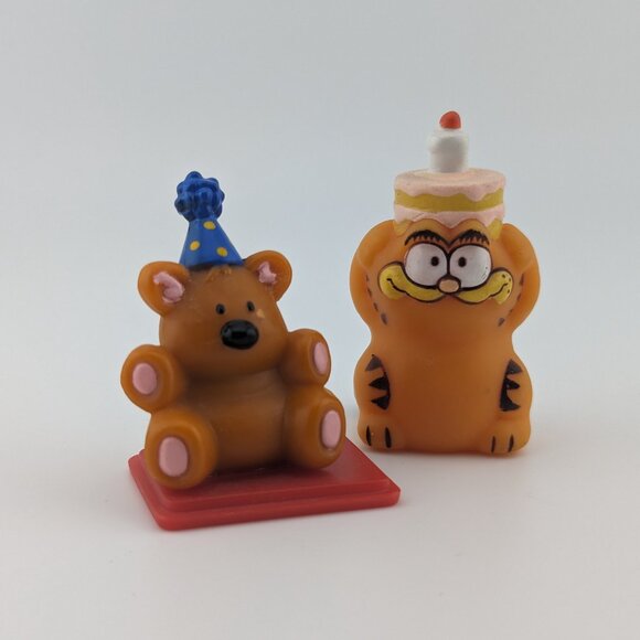 Bundle of 9 vintage collectible Garfield and Odie festive toys and cake topper - Picture 11 of 11